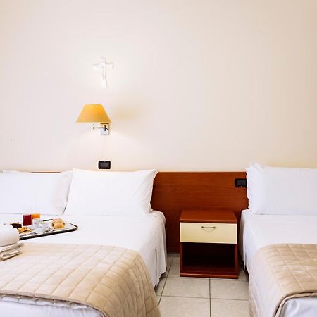 Hotel Leon - Ristorante Al Cavallino Rosso San Giovanni Rotondo Kültér fotó