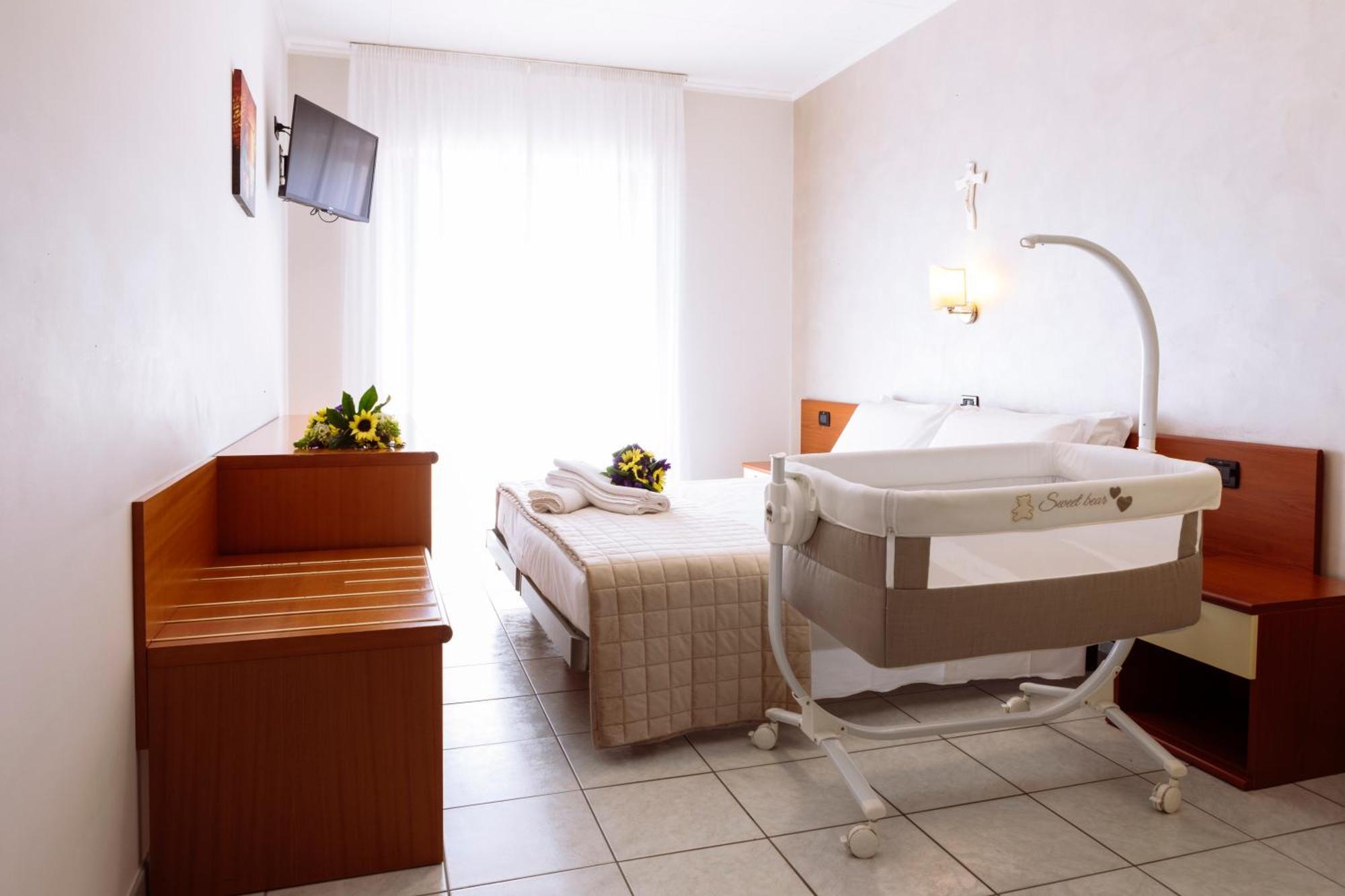Hotel Leon - Ristorante Al Cavallino Rosso San Giovanni Rotondo Kültér fotó